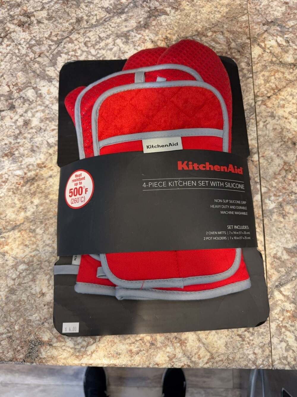 KitchenAid 4-Piece Kitchen Set with Silicone Oven Mitts and Pot Holders